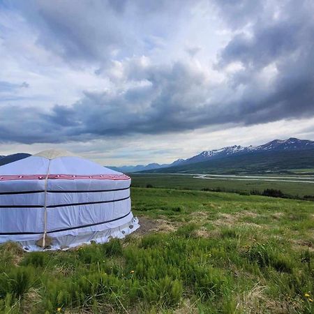 אקורירי Iceland Yurt מראה חיצוני תמונה