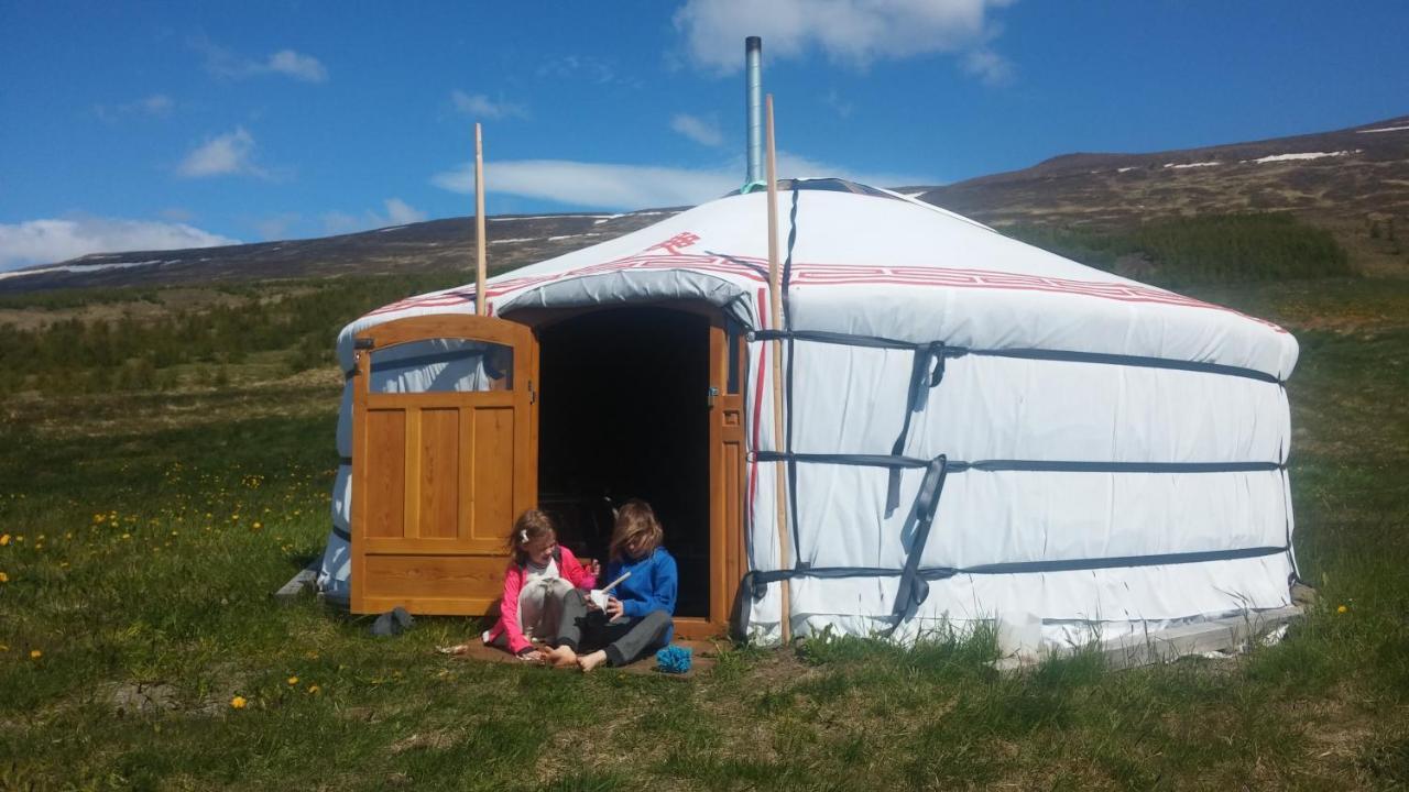 אקורירי Iceland Yurt מראה חיצוני תמונה