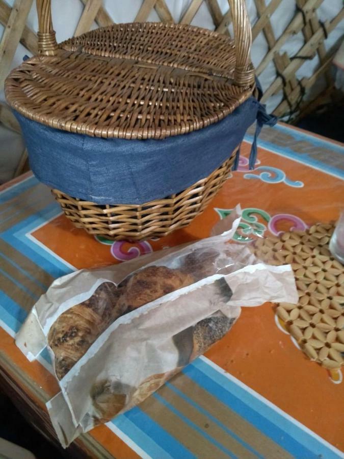 אקורירי Iceland Yurt מראה חיצוני תמונה