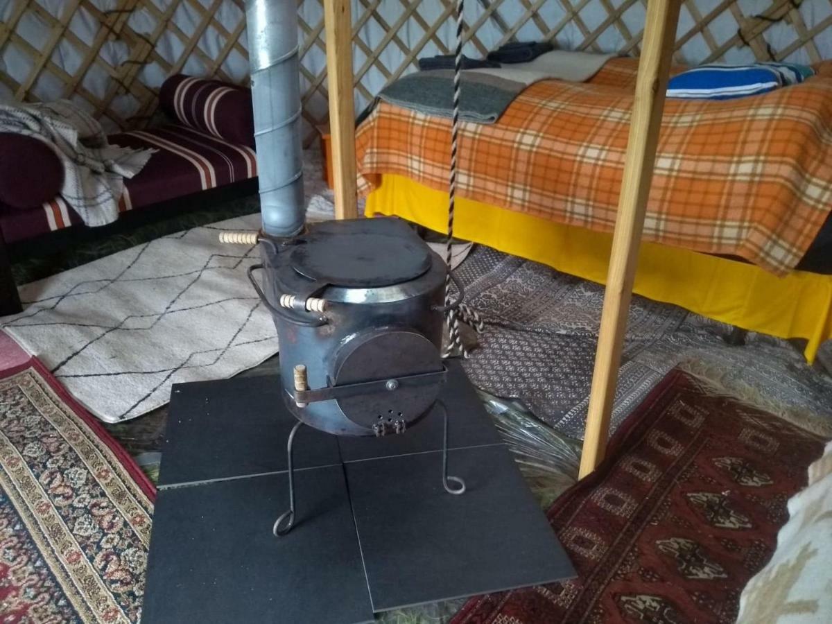 אקורירי Iceland Yurt מראה חיצוני תמונה